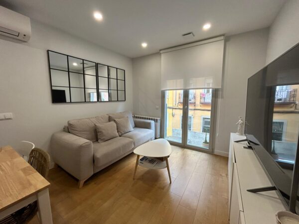 Piso en venta en calle Francos Rodríguez - Imagen 3
